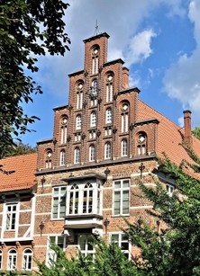 bergedorfer-schloss_960_720.jpg